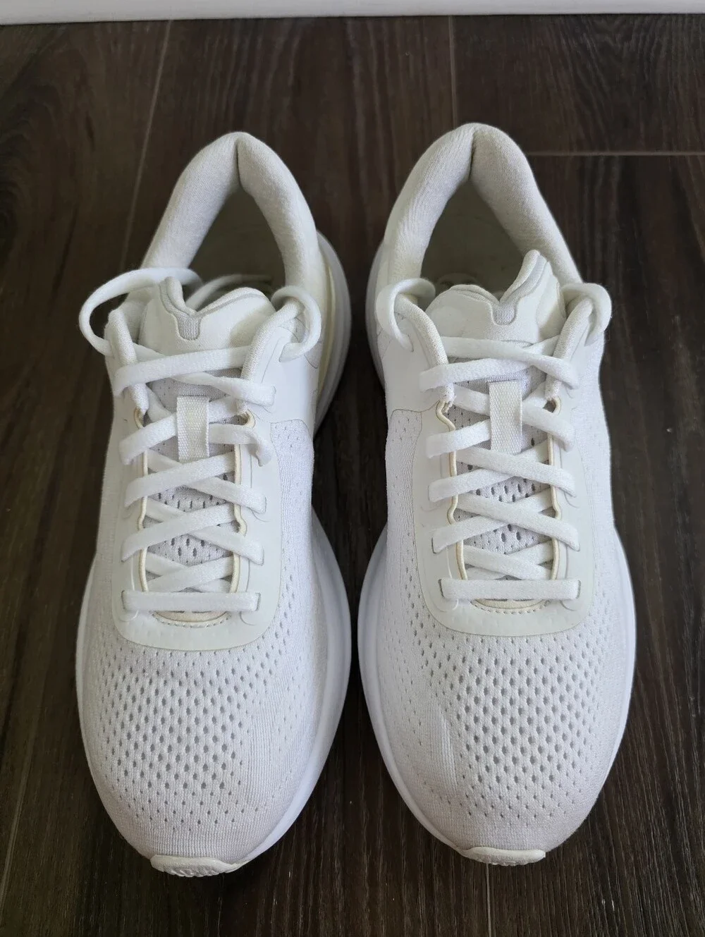 lululemon Beyondfeel Women’s 8 White Athletic Sneakers with Cream Accents